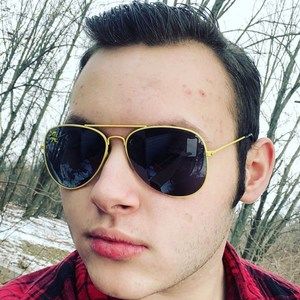 Meet your Posher, Aiden